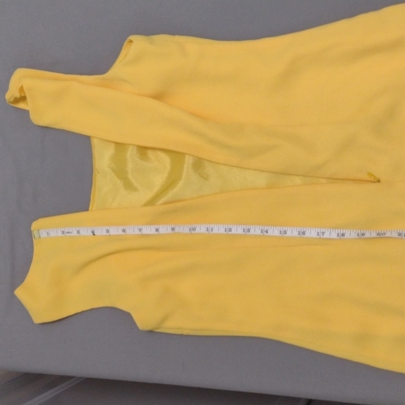 Caren Desiree Company Women's Canary Yellow Dress* Size 6* Excellent Used Cond* - Picture 6 of 6